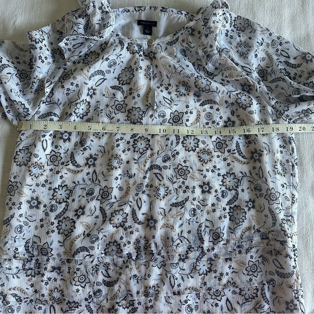 Ann Taylor Womens S Puff Sleeve Semi Sheer Ruffle Floral Top Boho Cottagecore - Picture 10 of 14
